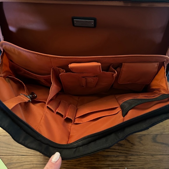 Briggs&Riley verb rolling briefcase w/ lifetime repair guarantee - Picture 9 of 16